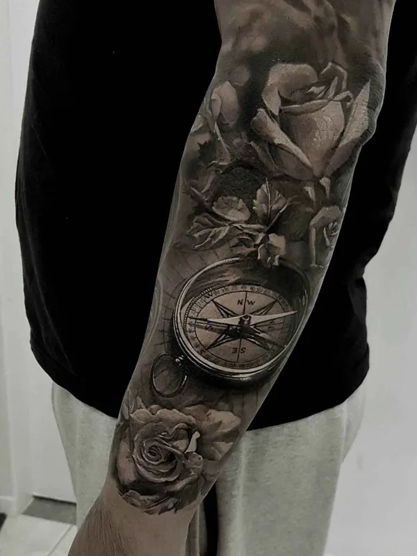 black and grey realism 纹身 在 forearm #11685 | 纹身师 Led Coult