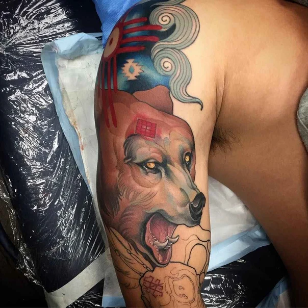 Illustrative Bear, Geometric tattoo on Upper Arm