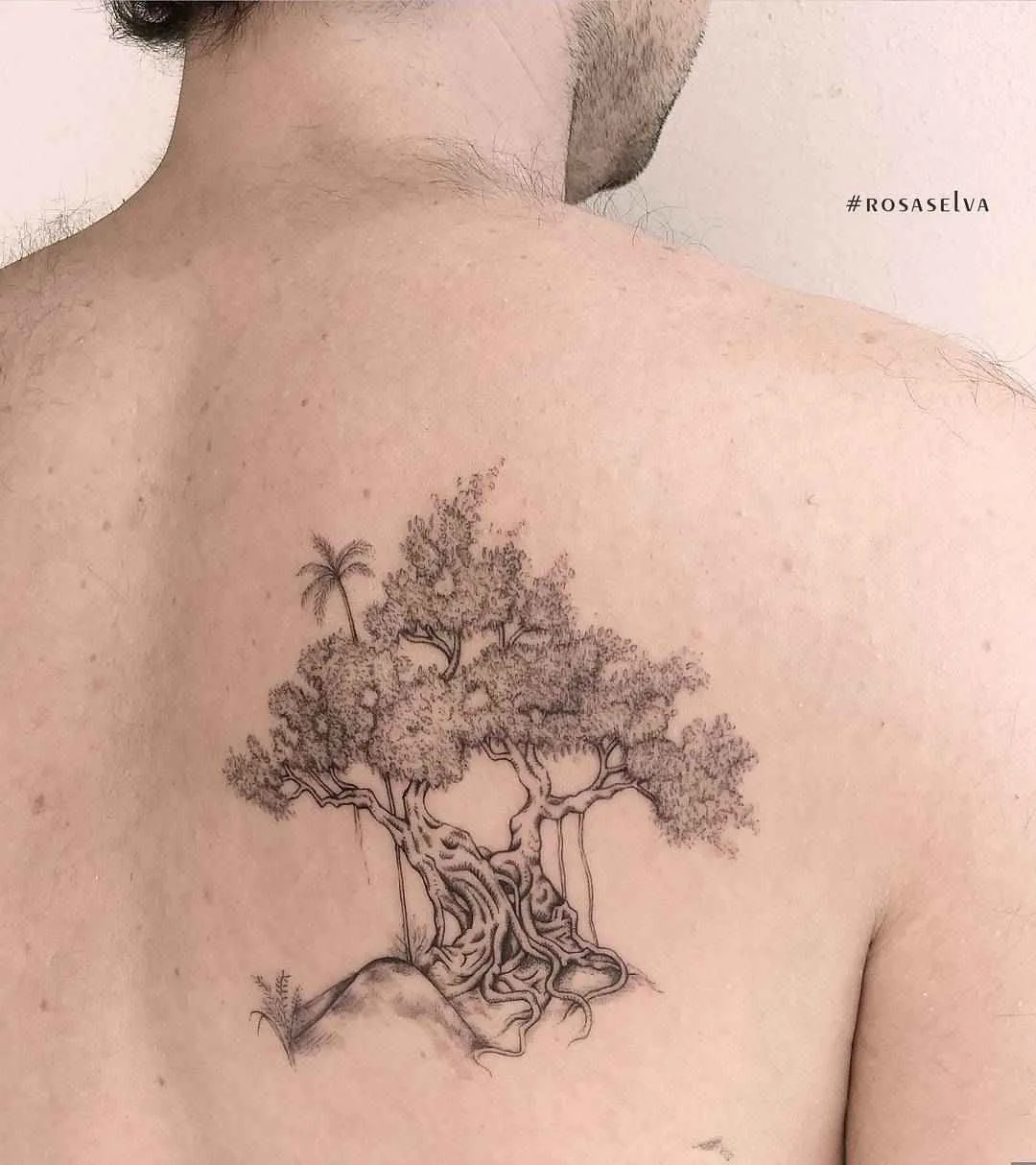 Tatuador Rosa Selva tatuagem preto e branco dotwork linework tattoo | Artista de tatuagem Rosa Selva tatuagem preto e branco dotwork linework tattoo