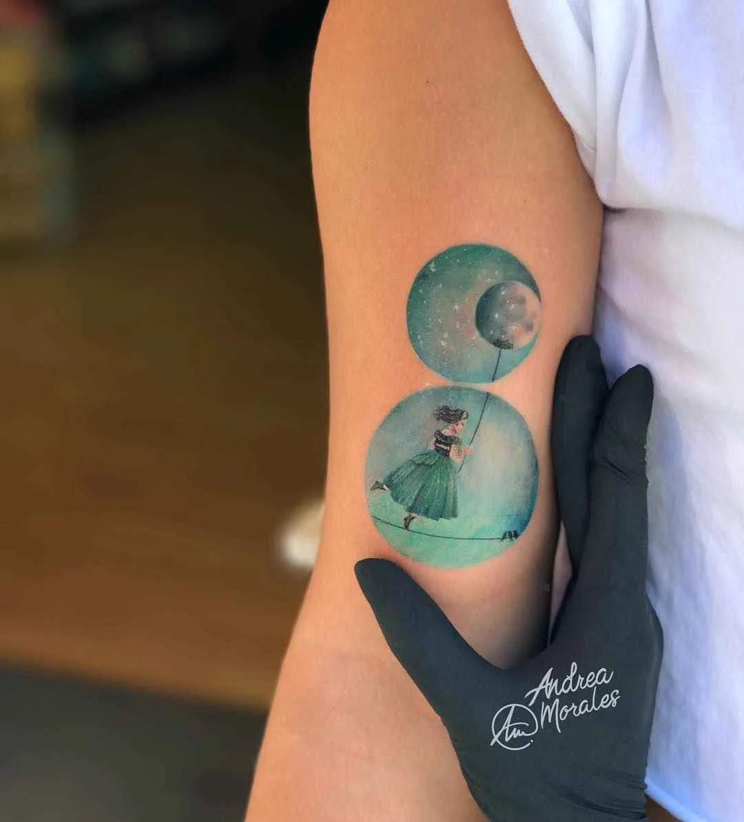 Tatuagem de cor por Andrea Morales tatuagem circular minimalista | Artista de tatuagem Andrea Morales tatuagem circular minimalista