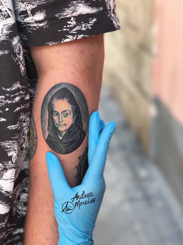 black and grey portrait Tatuagem em forearm #11797 | Tatuador Andrea Morales
