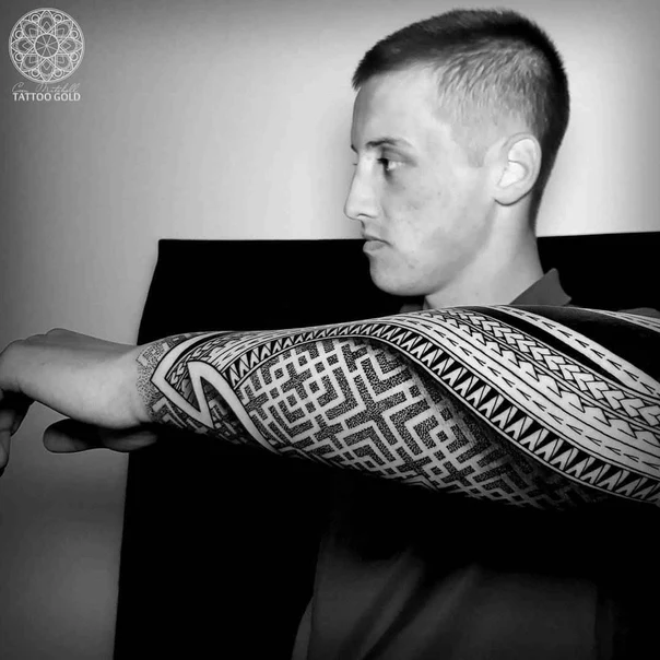 Blackwork Geometric, Abstract tattoo on Full Sleeve