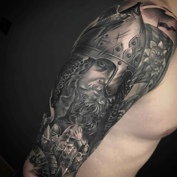 Реализм Warrior, Helmet tattoo на Полный рукав