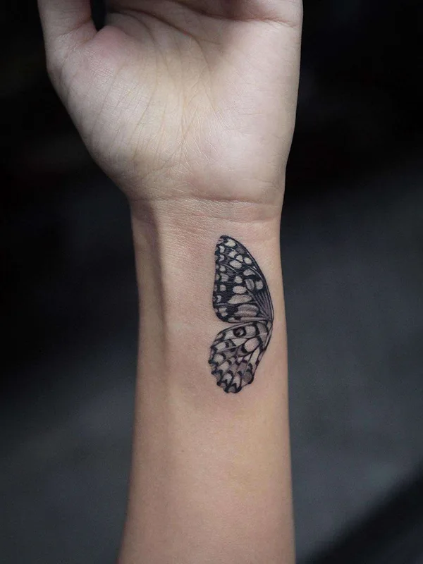 black and grey blackwork 타투 부위 wrist #22368 | 타투이스트 Lazer Liz