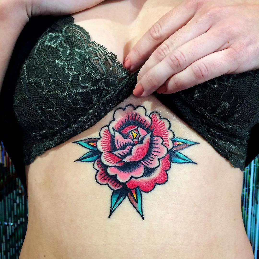 Tattoo artist Electric Martina, color traditional old school tattoo | Sweden