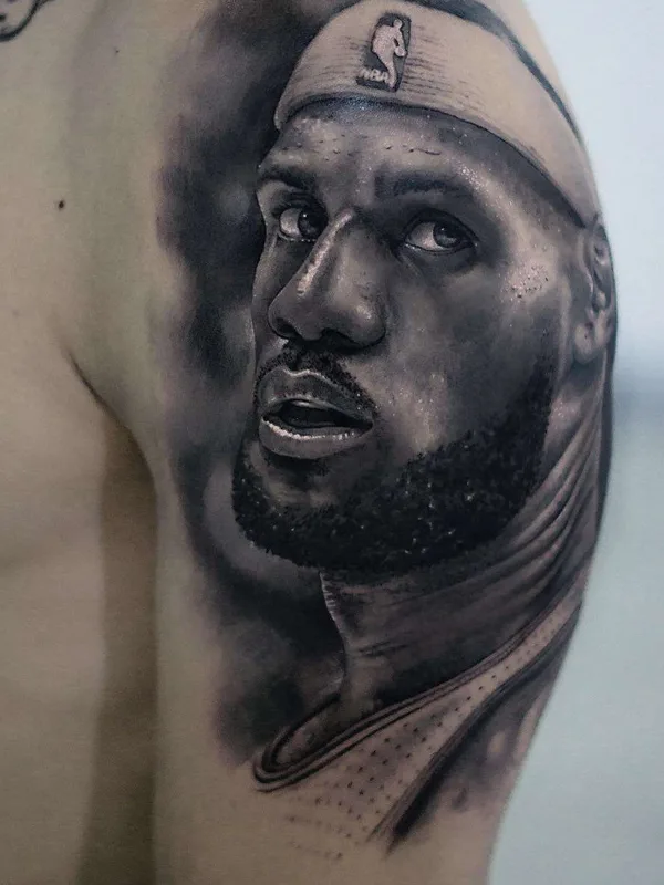 male black and grey realism Tatuagem em upper arm #22021 | Tatuador Coreh Lopez