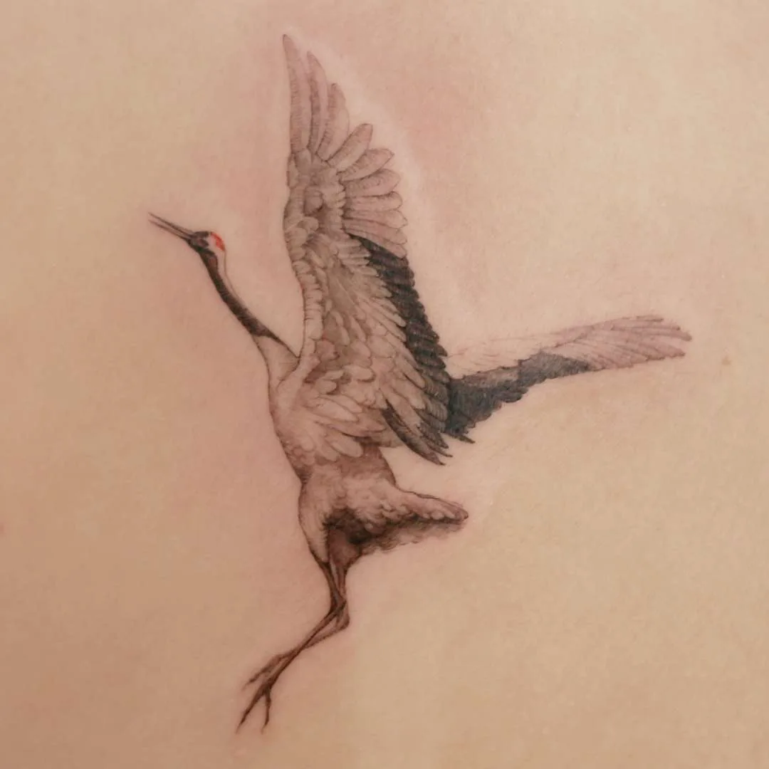 Tattoo artist Doy, authors style watercolor tattoo, minimalistic | Korea