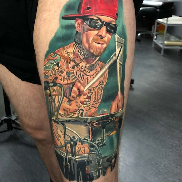 Realism Portrait, Musician tattoo on Thigh