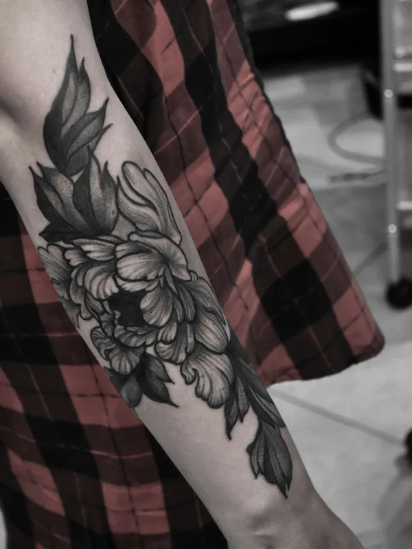 black and grey black and grey 纹身 在 forearm #22027 | 纹身师 Петренко Олег