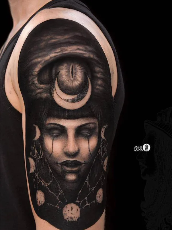 black and grey black and grey Tatuaggio su upper arm #31857 | Tatuatore Jamie Luna