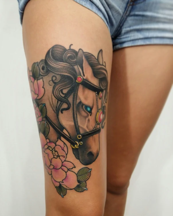 Нео-традиционная Horse, Flowers tattoo на Бедро