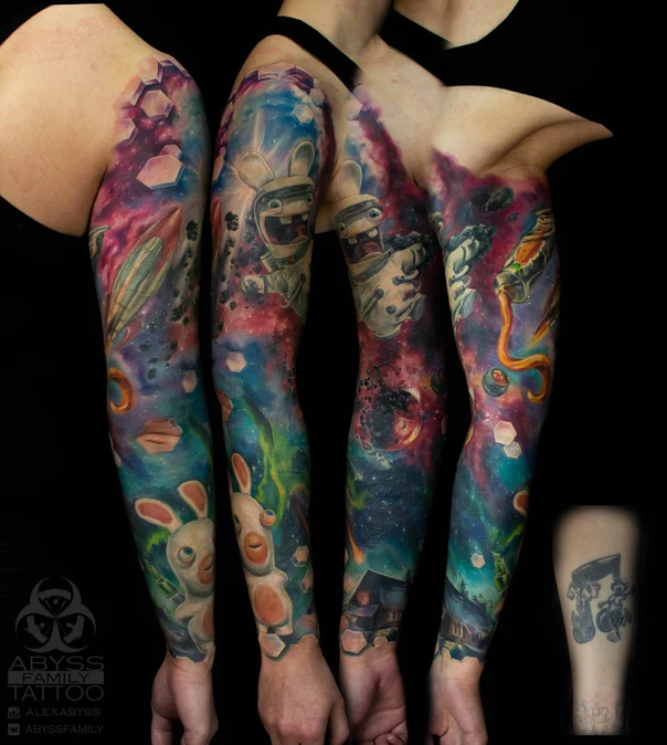 Иллюстративная Space, Cartoon tattoo на Полный рукав