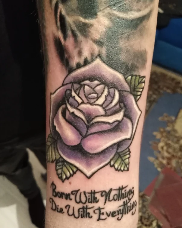 Традиционная Rose, Floral tattoo на Предплечье