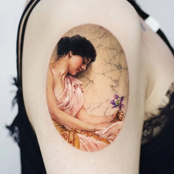 Realism Woman, Flower tattoo on Shoulder