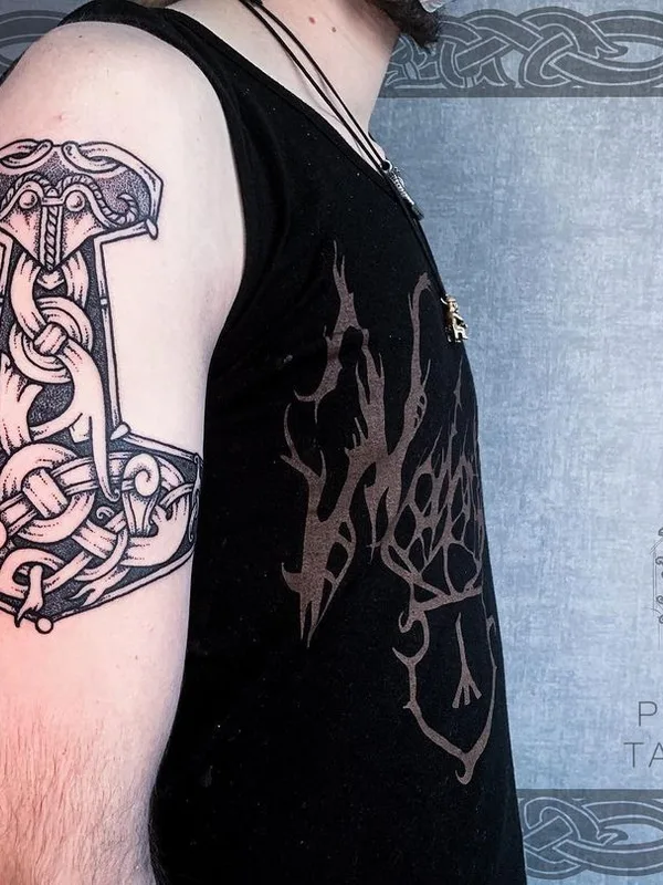 black and grey blackwork татуировка на upper arm #41244 | Тату мастер Виталий Pradd