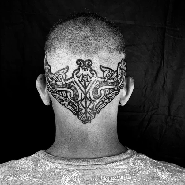 Blackwork Knotwork, Animal tattoo on Back of Neck