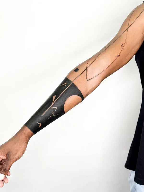 black abstract 纹身 在 forearm #41357 | 纹身师 Ivoire Noir