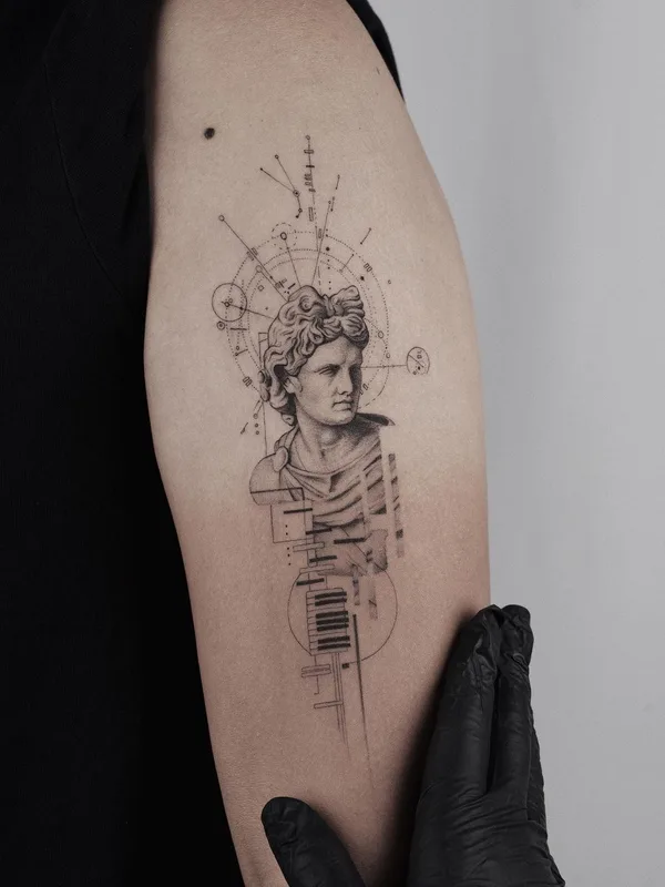 black and grey blackwork татуировка на bicep #41502 | Тату мастер Arie