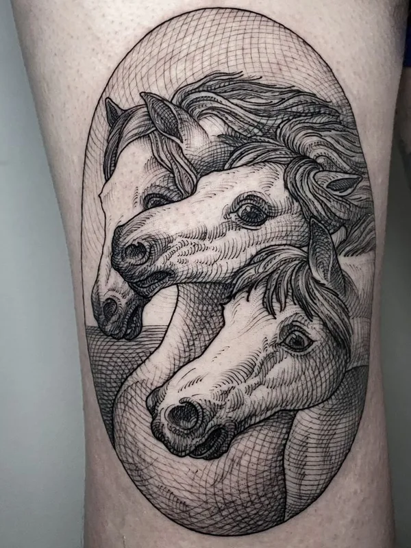 black and grey engraving Tatuaggio su thigh #41576 | Tatuatore doskaladas