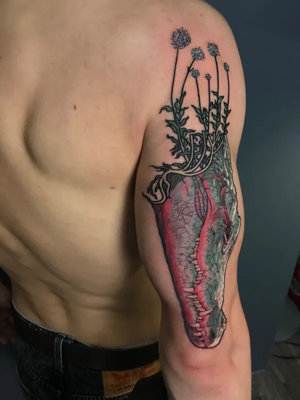 male color illustrative tattoo auf upper arm #41662 | Tätowierer Евгений Пилягин