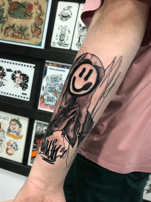 black and grey blackwork tattoo auf forearm #41661 | Tätowierer Евгений Пилягин