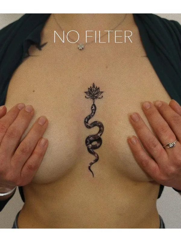 female black and grey fineline Tatuaggio su sternum #56037 | Tatuatore Lorem Tattoo