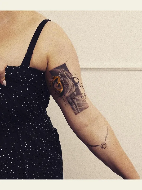 female black and grey sketch Tatuaggio su forearm #56038 | Tatuatore Lorem Tattoo