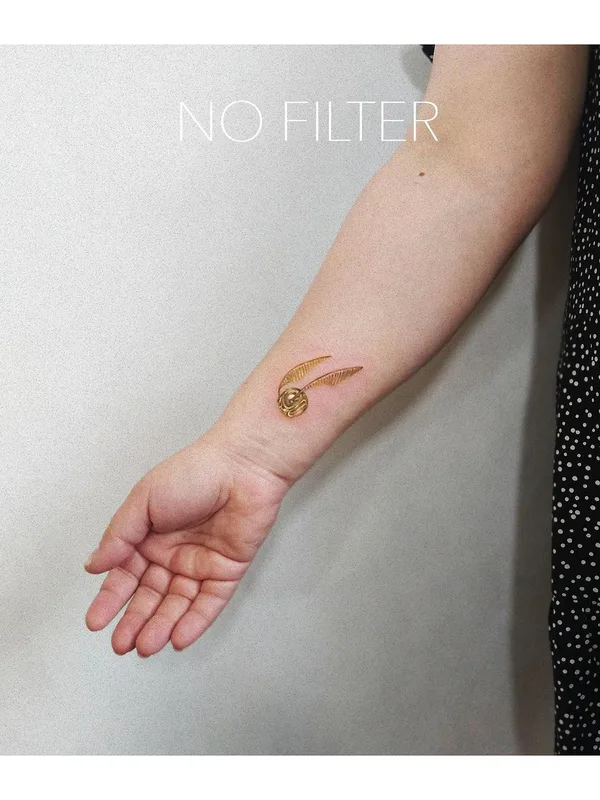 color fineline Tatuaggio su wrist #56044 | Tatuatore Lorem Tattoo