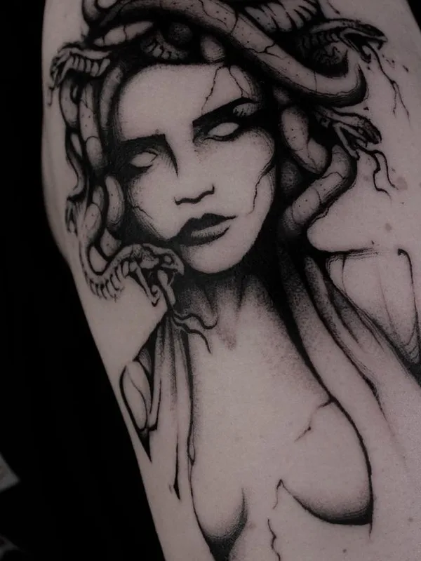 black and grey black and grey Tatuaggio su upper arm #56096 | Tatuatore Kuba Szypulski