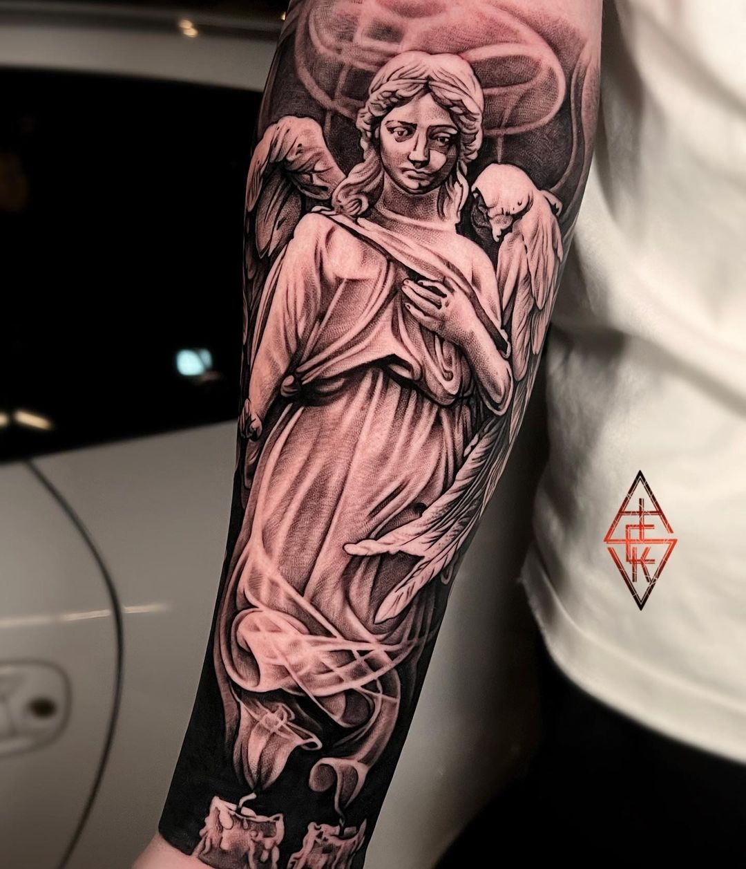 Tattoo artist Aleksey Ovsienko | Düsseldorf, Germany | iNKPPL