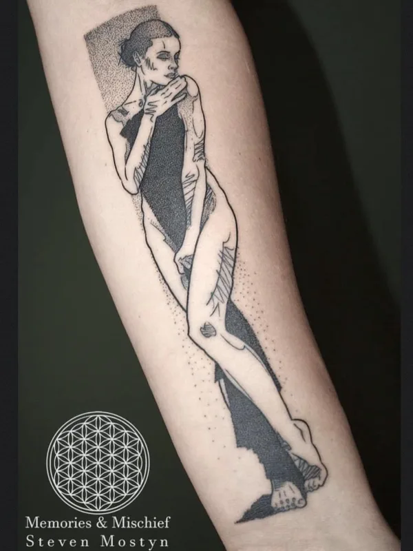 female black blackwork 타투 부위 forearm #56425 | 타투이스트 Mister Mostyn