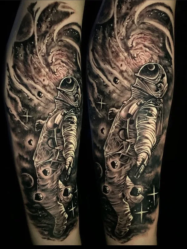 black and grey realism татуировка на forearm #56608 | Тату мастер Mitchell Lee