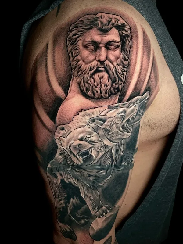 male black and grey realism tatouage sur upper arm #56729 | Artiste tatoueur Jacob DeNoyer