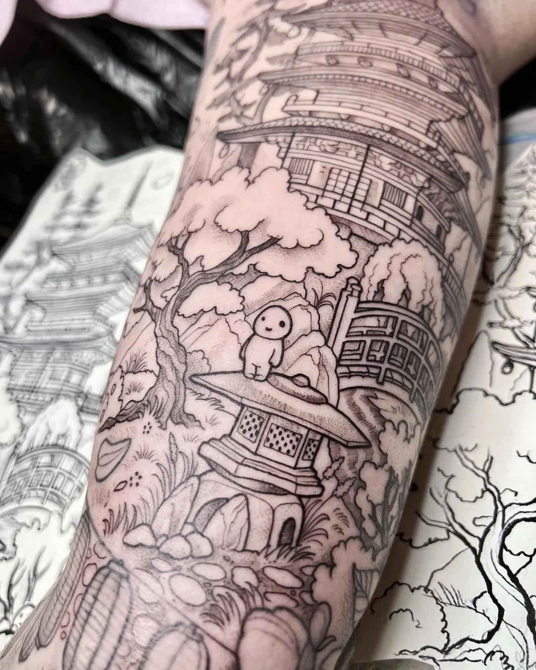 fine line graphics tattoo by @lordenstein_art