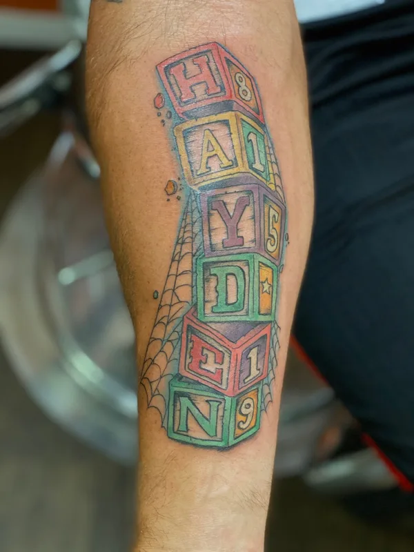 color illustrative tatuaje en forearm #56836 | Tatuador Richie Montgomery