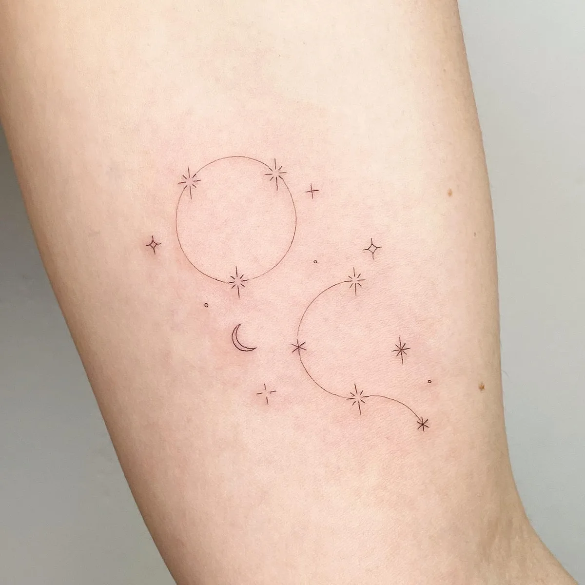 fine line tattoo by Sop Tattoo