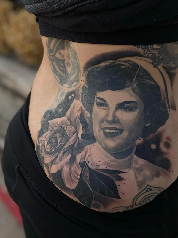 female black and grey realism татуировка на side #57480 | Тату мастер  chrisb.tattoos