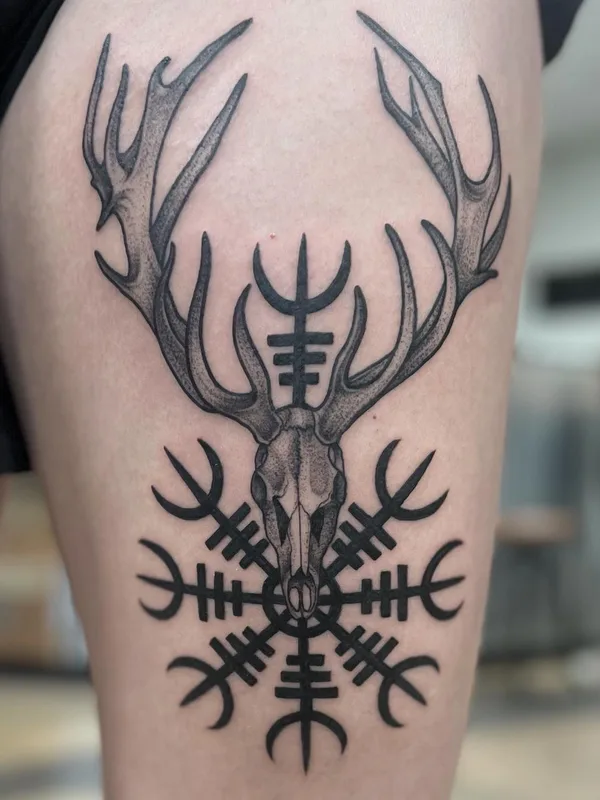 black and grey black and grey татуировка на thigh #57495 | Тату мастер Alex Barraza