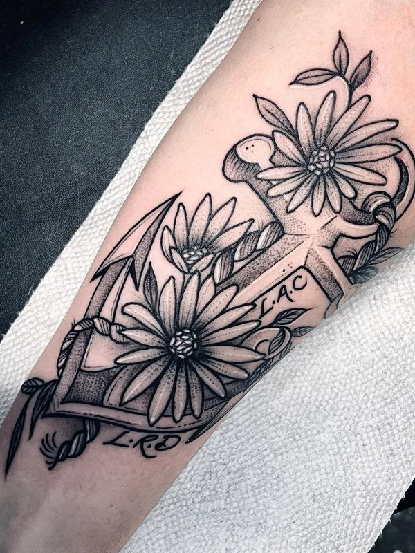 black and grey blackwork tatuaje en forearm #57535 | Tatuador Brad Grimes