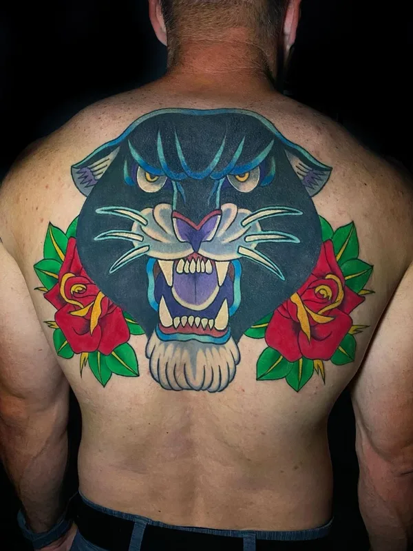male color traditional Tatuaggio su upper back #57802 | Tatuatore Cervena Fox