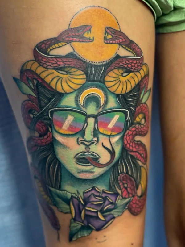 female color new school tattoo auf thigh #57804 | Tätowierer Cory Wasmund