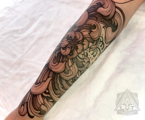 Японская Floral, Wave tattoo на Предплечье