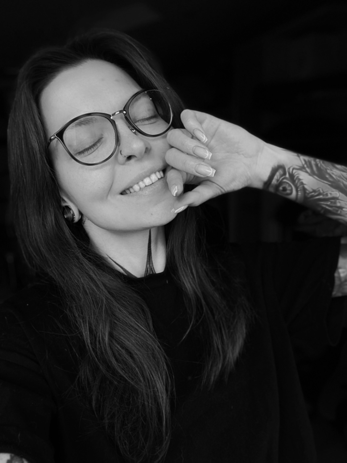 artista-del-tatuaje-anita-borsch-moscow-russia-inkppl