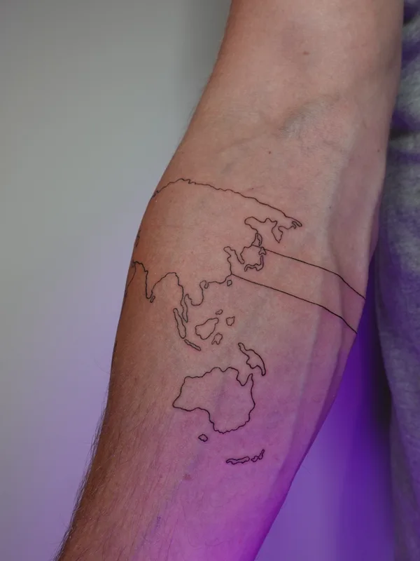 black linework 타투 부위 forearm #72547 | 타투이스트 Sasha Hemelaer