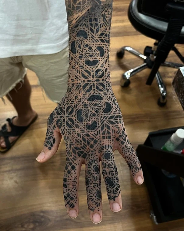 Geometric Geometric, Mandala tattoo on Hand