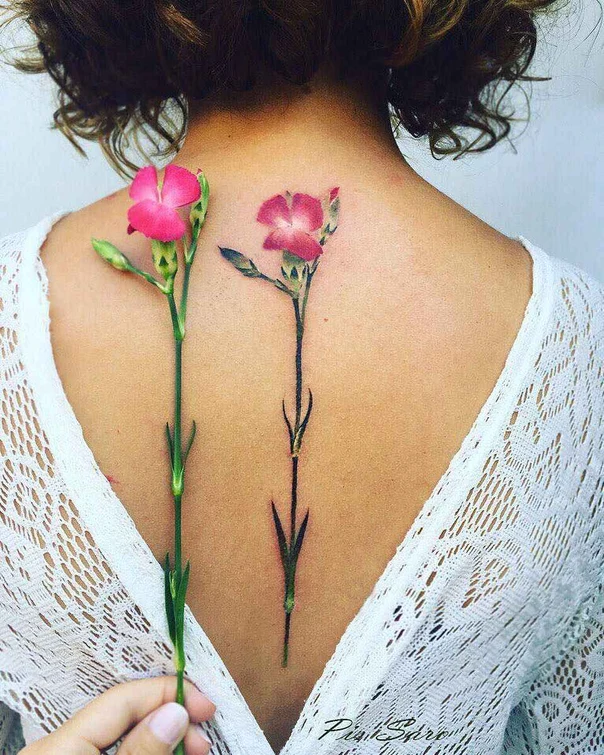 Ботаническая Flower, Plant tattoo на Верхняя часть спины