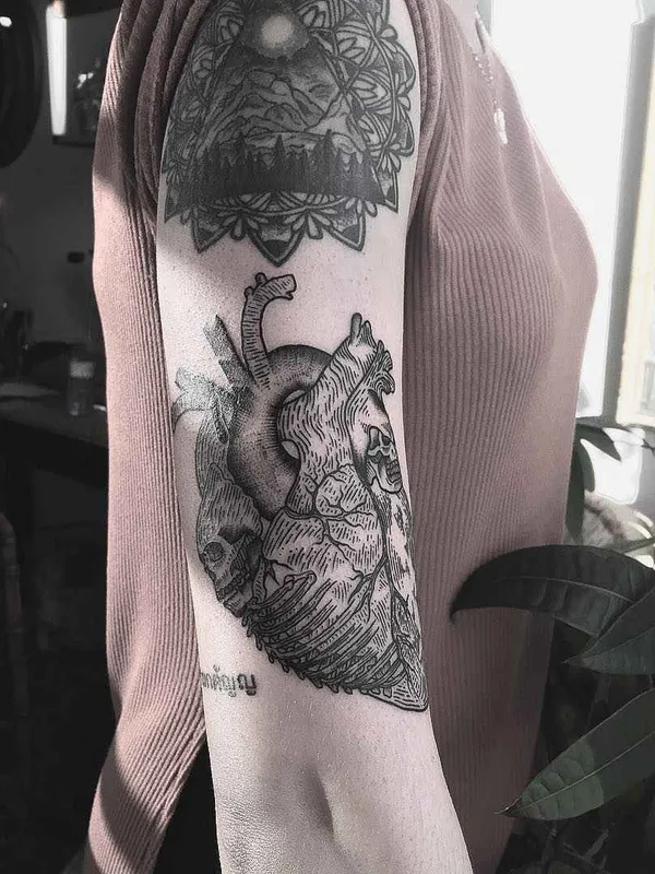 black and grey blackwork Tatuaggio su forearm #11964 | Tatuatore Olivier Casault