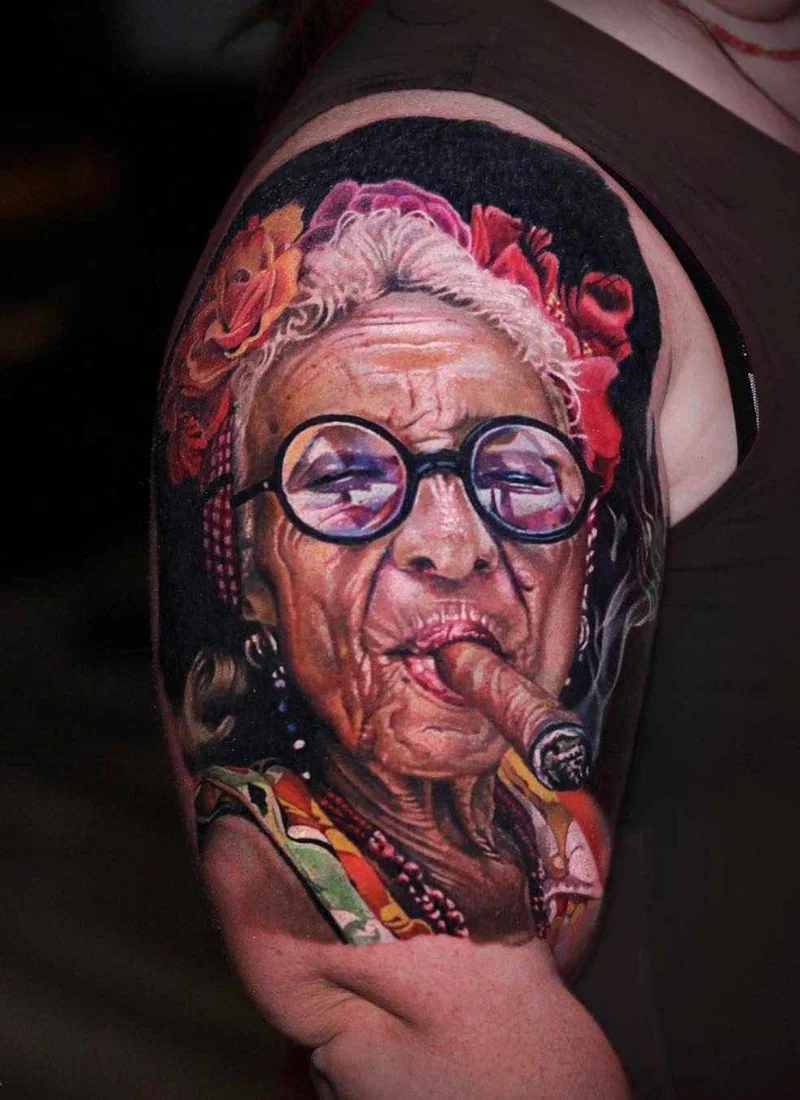 Artista di tatuaggi Luka Lajoie