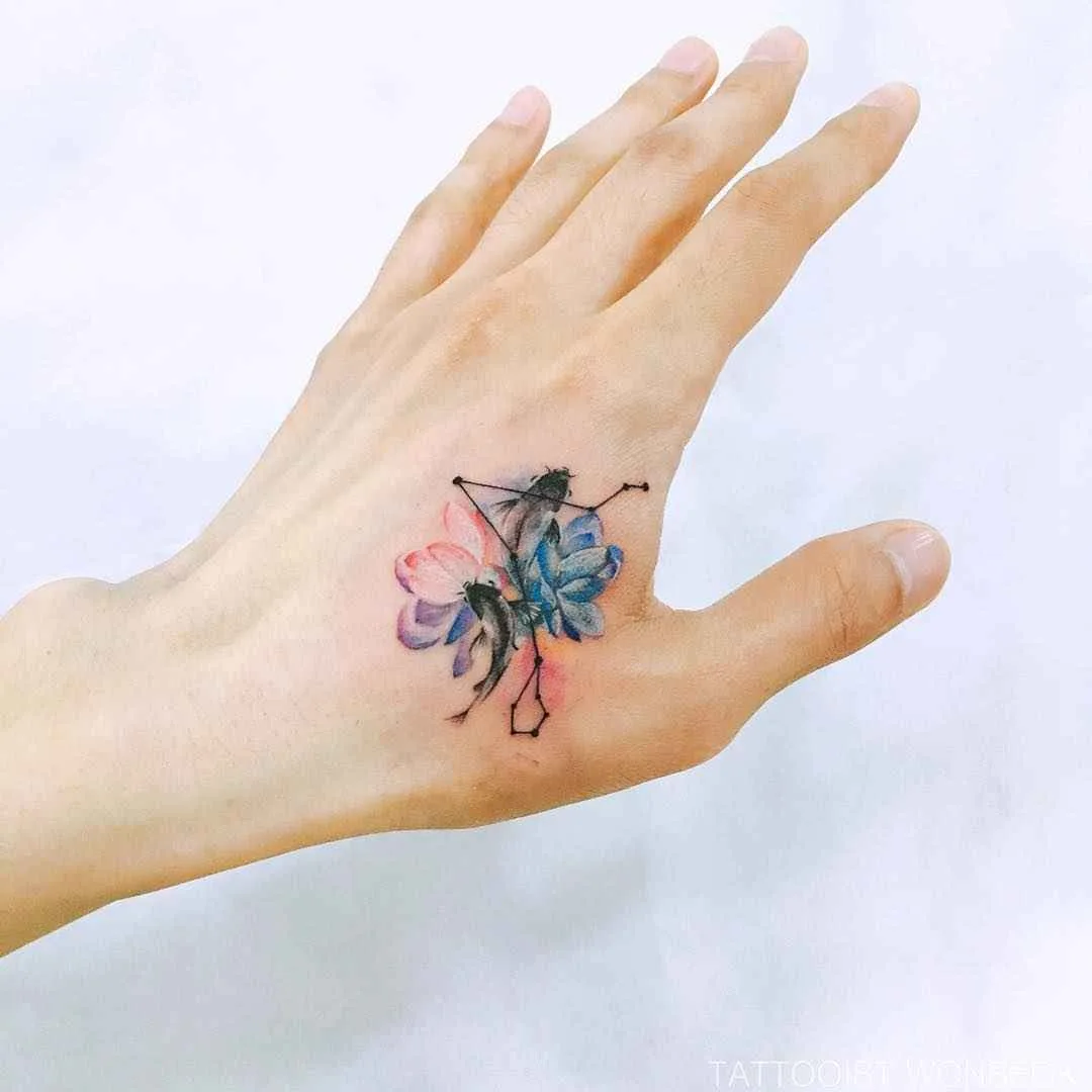 Тату мастер Wonseok цветная акварельная минималистичная татуировка | Tattoo artist Wonseok color watercolor minimalistic tattoo