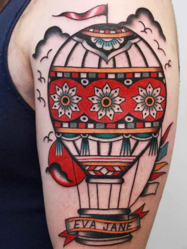 color traditional tatuaje en upper arm #12014 | Tatuador Vic James